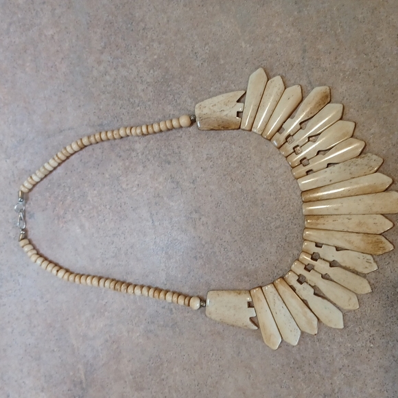 Jewelry - Unique Tribal Design Necklace